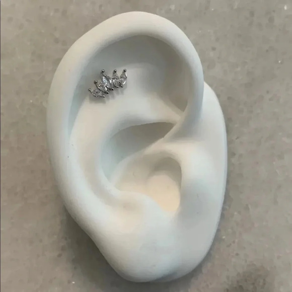 Modest Lu Jewelry - Silver Crystal Crown Cartilage Earring